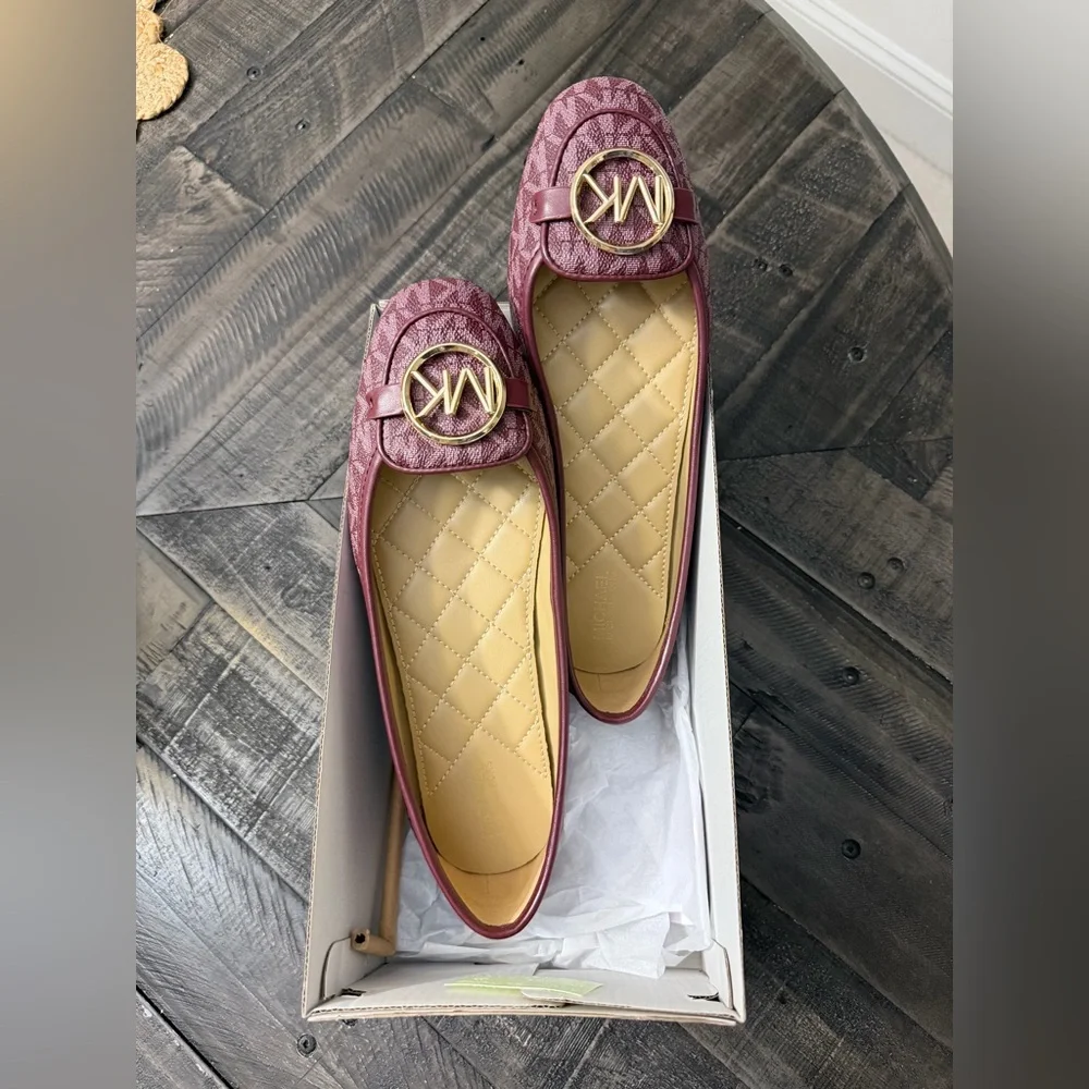 Michael Kors flats